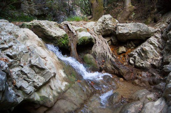 Potami-watervallen