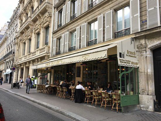 Paris Follie's