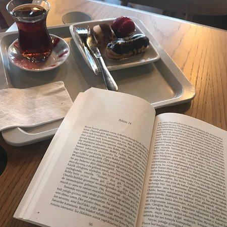 Zumamma Cafe & Bakery