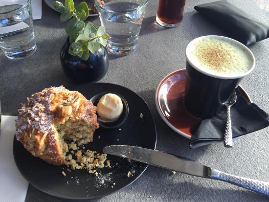 Reveleys Cafe
