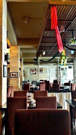 Demang Restaurant & Coffee Lounge