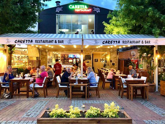 Caretta Restaurant & Bar