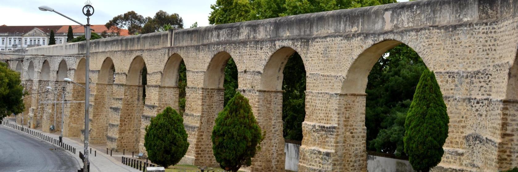 Aquaduct van S. Sebastiao