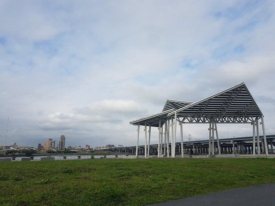 San Chong Riverside